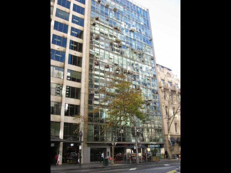 BOUTIQUE SMALL PARTITIONED OFFICE Picture 2