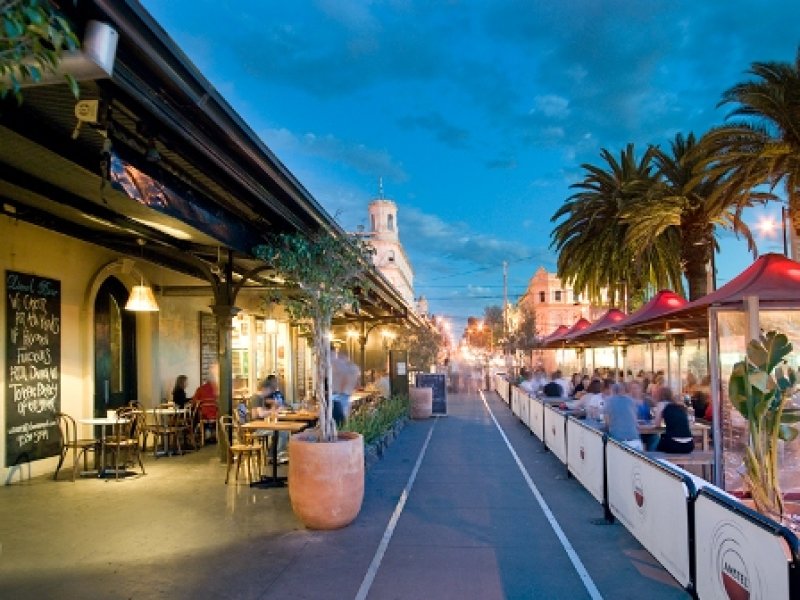 COSMOPOLITAN INVESTMENT Picture 3