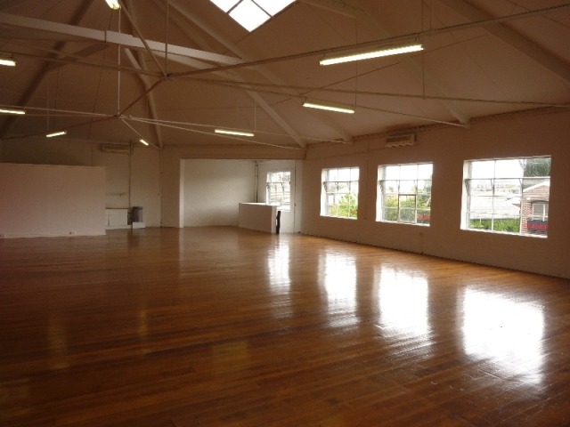 FUNKY WAREHOUSE OFFICE Picture 1