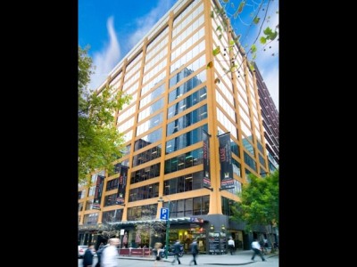 High Yielding Prestigious Office Investment Picture High Yielding Prestigious Office Investment Picture