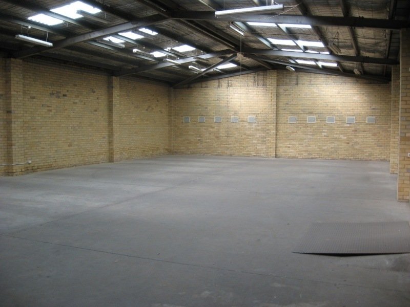 INNER CITY WAREHOUSE Picture 2