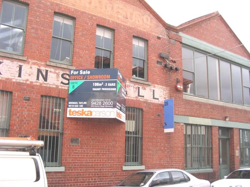 OUTSTANDING OFFICE SUITE Picture 1