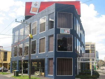 PREMIUM, LIGHT FILLED OFFICE SPACE WITH SIGNAGE RIGHTS Picture