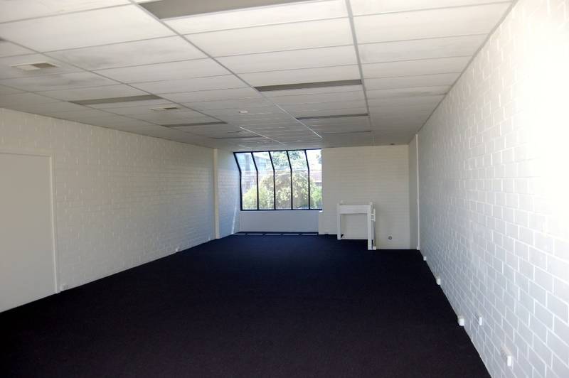 MODERN 2 STOREY OFFICE Picture 3