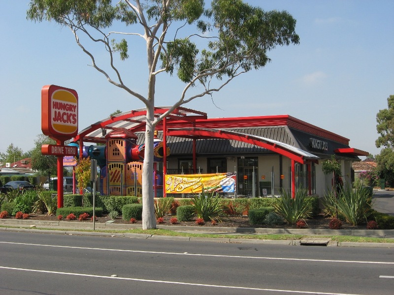 SUPERB OWNER OCCUPIER OR INVESTMENT OPPORTUNITY Picture 3