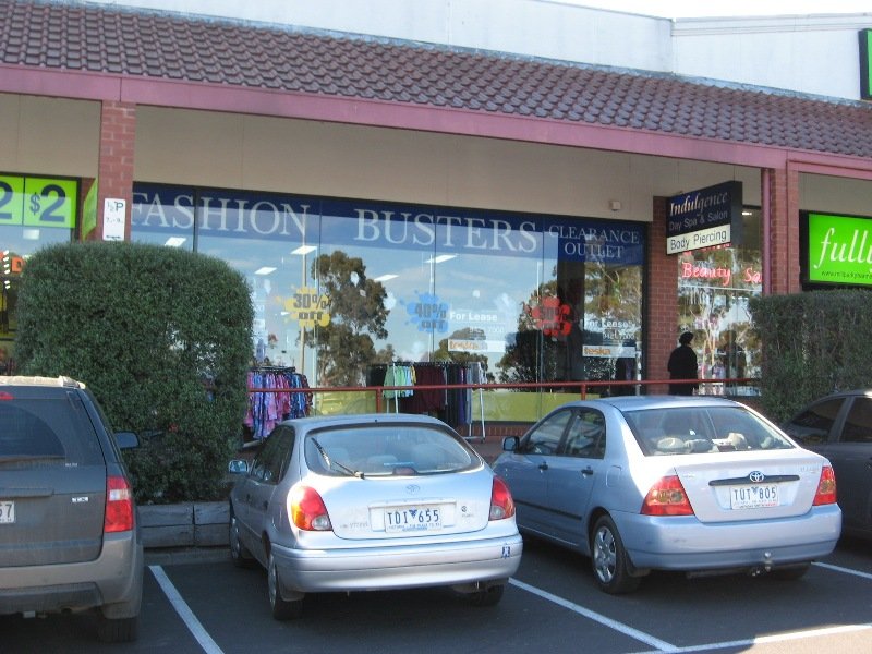 SHOWROOM/RETAIL Picture 1