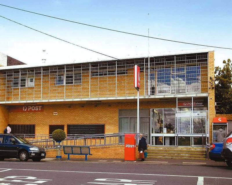 SHOWROOM/RETAIL PREMISES Picture 1