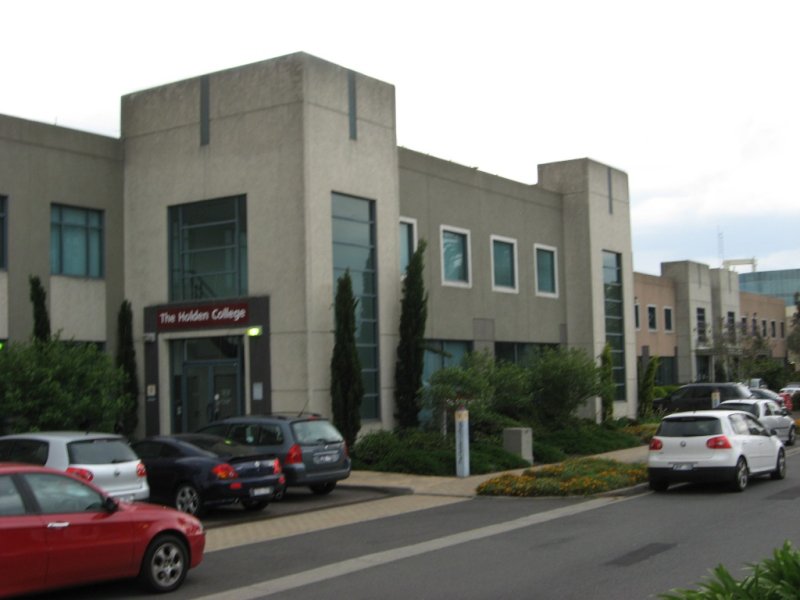 WAREHOUSE & OFFICE Picture 2