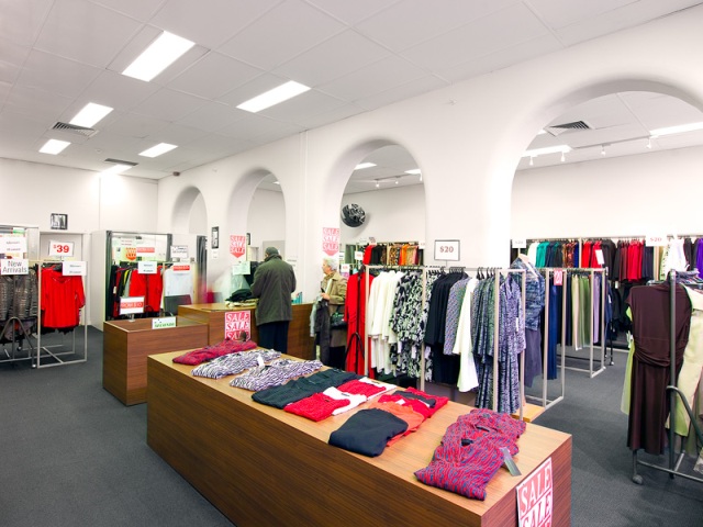 PROMINENT SWAN STREET RETAIL PREMISES Picture 2