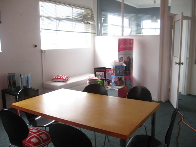 AFFORDABLE OFFICE Picture 3