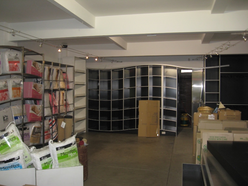 PRIME RETAIL OPPORTUNITY Picture 2