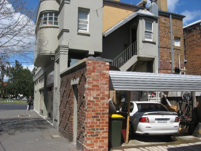 MAIN ROAD CORNER SITE Picture 2