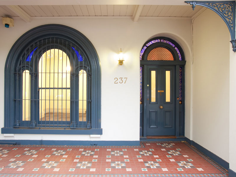 Fully renovated Victorian Balcony office Terrace Building Picture 2