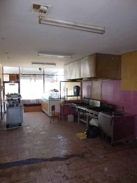 GREAT RETAIL OPPORTUNITY Picture 3