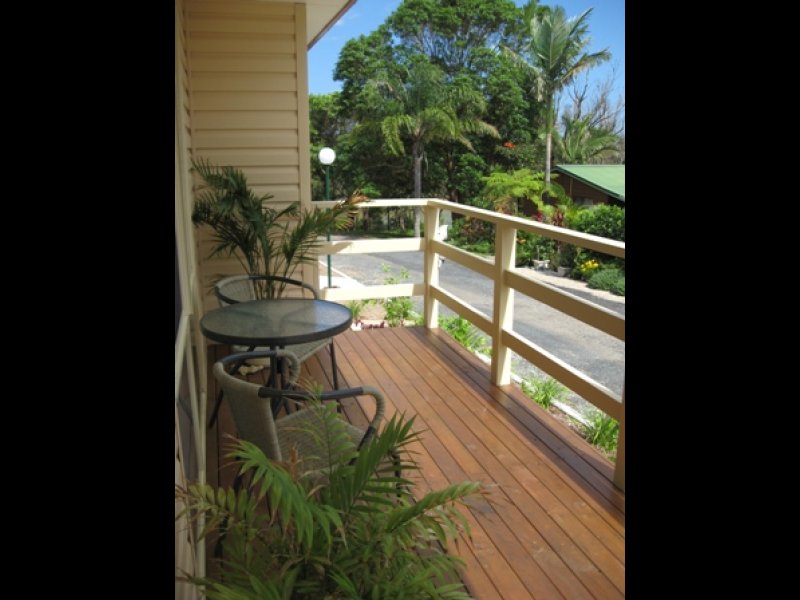 Almost New Timberline Home - Delightfully Presented Picture 3