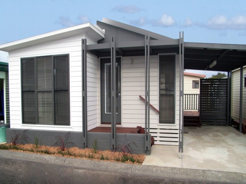 BRAND NEW OWNER WANTS SALE ON THIS RELOCATABLE HOME IN REDHEAD Picture 1