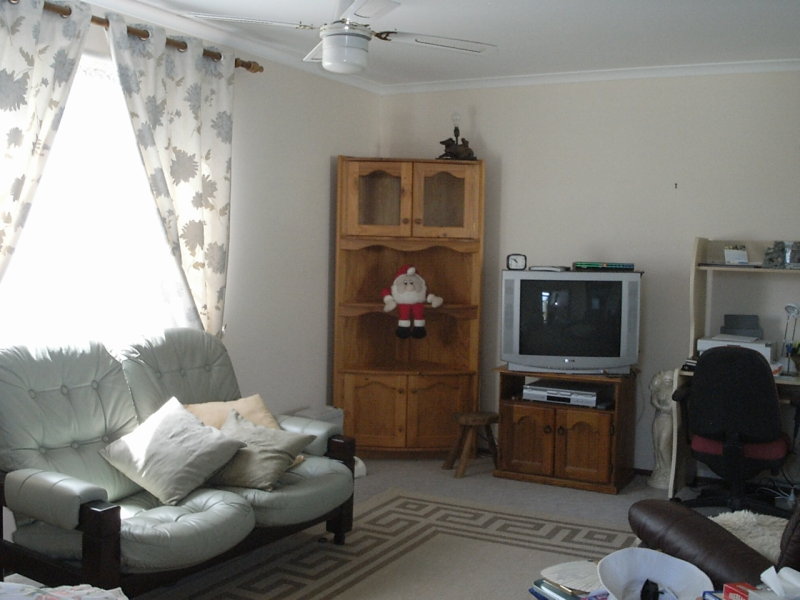 THREE BEDROOM HOME-Relocatable home
in Sanctuary Newcastle Home Park Village Picture 2