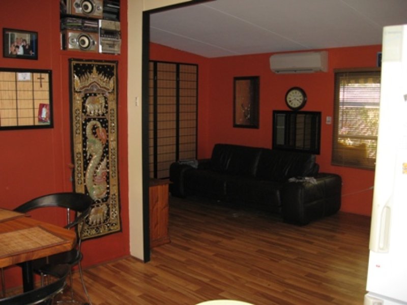 Unique Asian Influenced Interior Design Picture 2