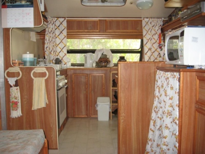 Very Tidy Van & Annex Picture 2