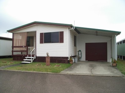 REDHEAD BEACH - NEAT AND TIDY Picture