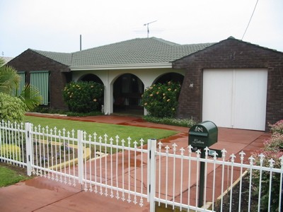 CENTRAL LOCATION Picture