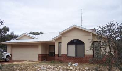 CLEAN COUNTRY LIVING Picture 1