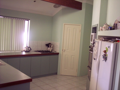 CONVENIENTLY LOCATED Picture 3