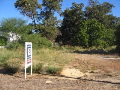 HERE'S THE LAND-BUILD YOUR HOME Picture