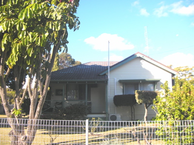 OPPORTUNITY KNOCKS Picture 2