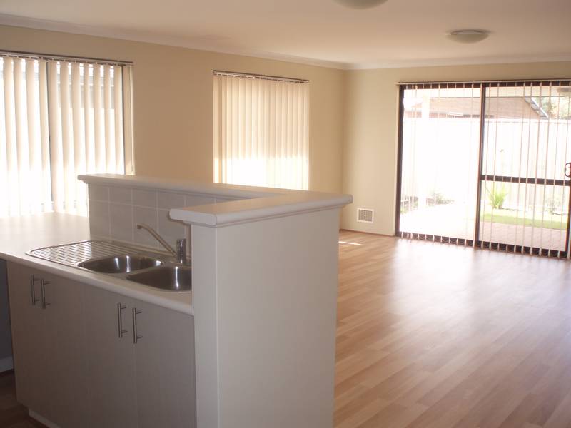 OVER 55's TAKE NOTE! Picture 2