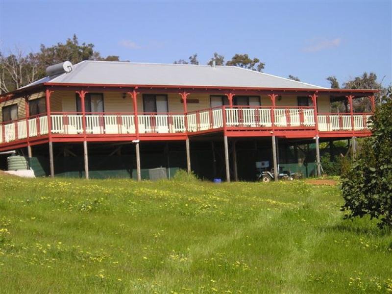 UNIQUE 100 ACRES Picture 1