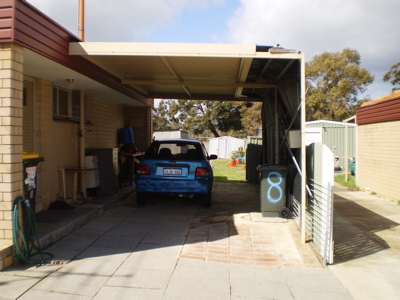 UNIT WITH BENEFITS Picture 2