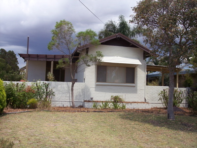 REDUCED FOR A QUICK SALE Picture 1