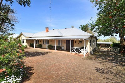 PROFITABLE FREEHOLD BUSINESS - PRIME LOCATION Picture