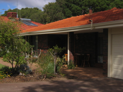 IDEAL LOCATION Picture 1