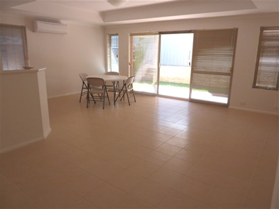 ST JAMES ON HILL BODDINGTON Picture 2