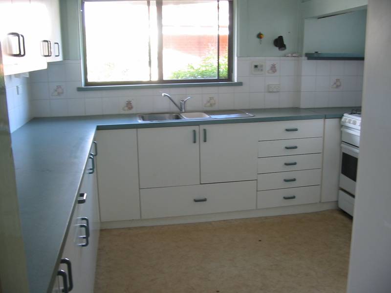 Character home in heart of town Picture 2