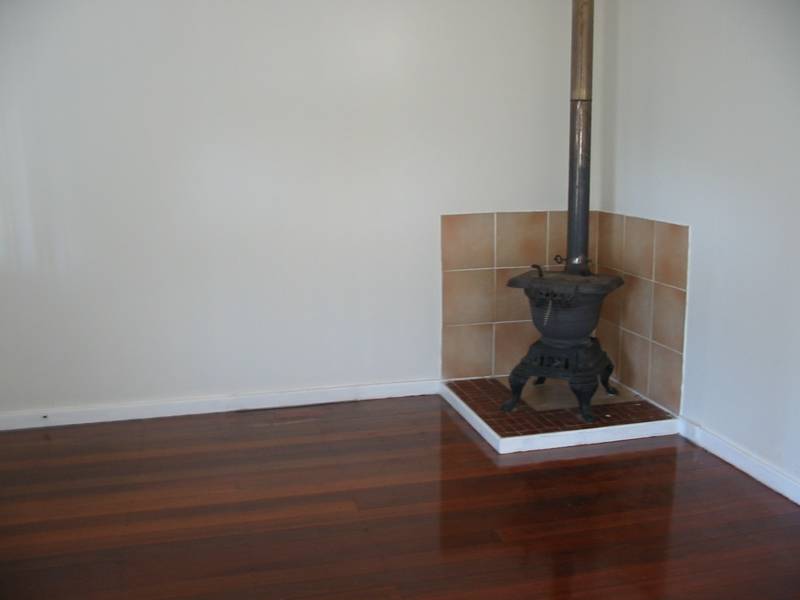 Recently Renovated home in Cul-de-sac Picture 3