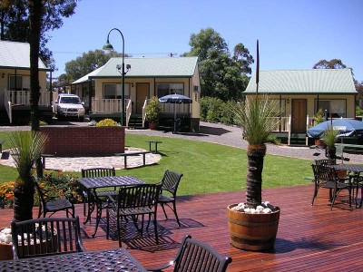 Fully self-contained cottages / Business & freehold (Central Victoria) Picture