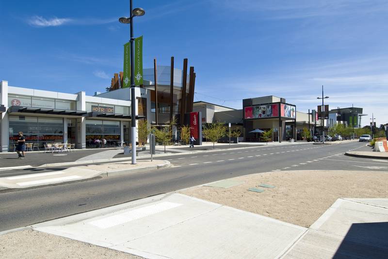 Grand Living in University Hill Picture 3