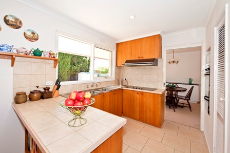 1st home buyers/investors/professional use Picture 2