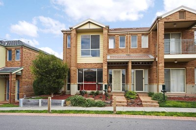 SIMPLY STUNNING Picture