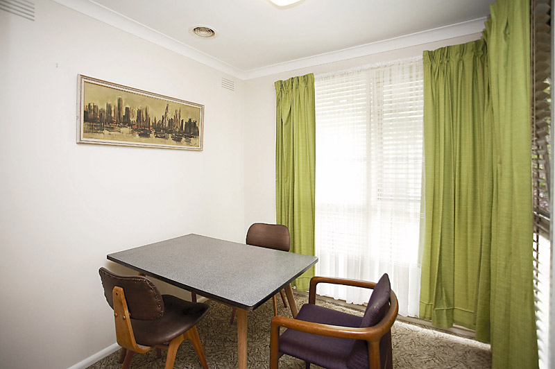 Retro original or ripe for renovation? Picture 3