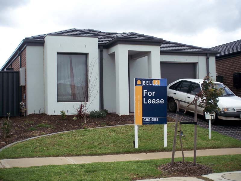 Great home in a fast developing area! Picture 1