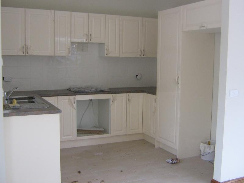 Located in Central Sunshine, walking distance to Schools, Shopping Facilities and Public Transport. Picture 2