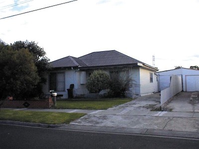 Walking Distance to Public Transport, Schools and Shopping Facilities. Picture Walking Distance to Public Transport, Schools and Shopping Facilities. Picture