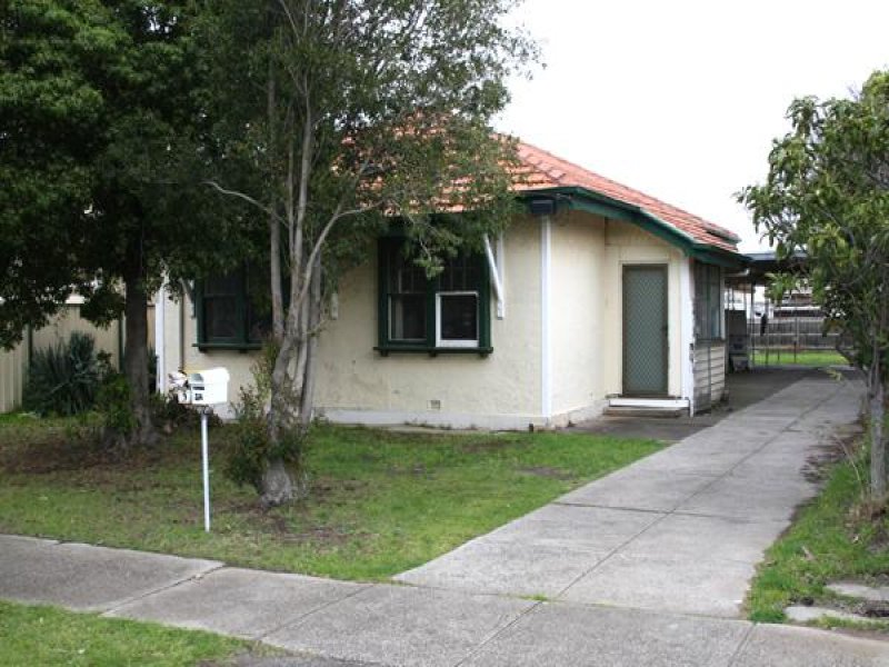 Walking Distance to Public Transport, Schools and Shopping Facilities. Picture 1