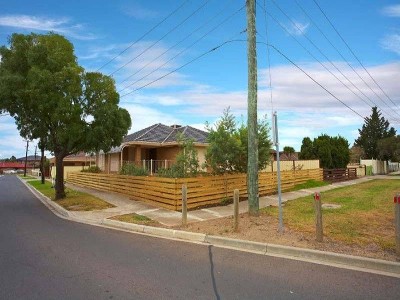 Fully Fitted Medical Center / Consulting Rooms Picture Fully Fitted Medical Center / Consulting Rooms Picture