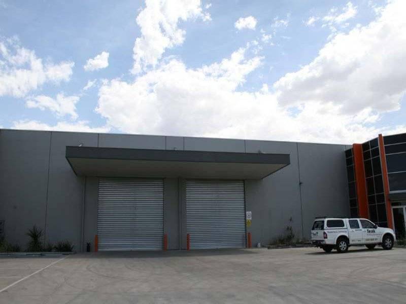 Industrial office / warehouse in Melbourne's West premier business location Picture 2