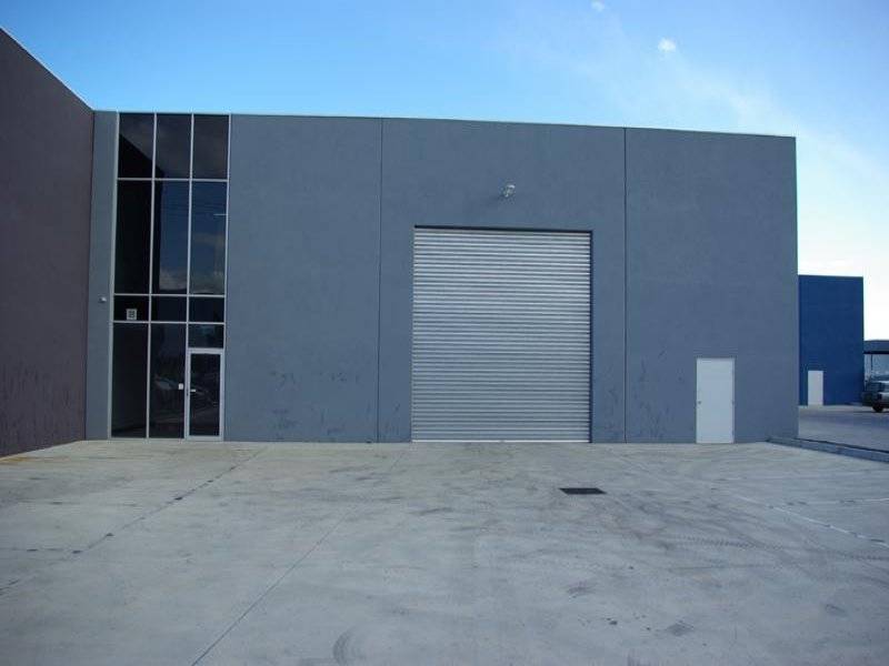 Large modern well positioned office/warehouse in prestigious William Angliss Estate Picture 2